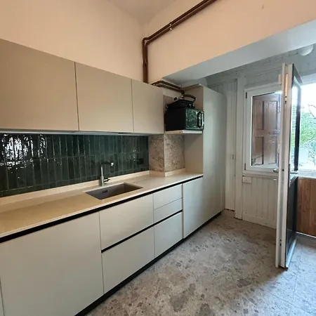 Rosina Lakeside Holiday home *