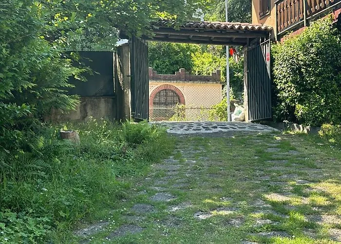 Rosina Lakeside Oliveto Lario